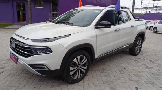 FIAT TORO 2.0 16V TURBO DIESEL VOLCANO 4WD AT9 FIAT TORO 2.0 16V TURBO DIESEL VOLCANO 4WD AT9
